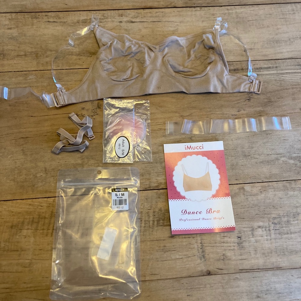 NWT iMucci Nude Dance Bra. Seamless and Backless